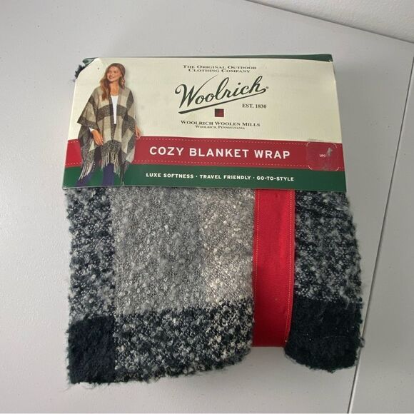 NWT Woolrich Cozy Blanket Wrap Shawl OS‎ Black White Gray Plaid Fringe Pancho - Picture 2 of 6